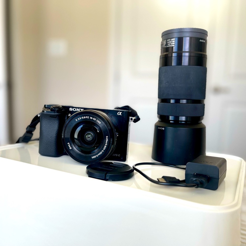 Sony Alpha- a6000 Mirrorless Camera with 16-50mm Retractable Lens in Black